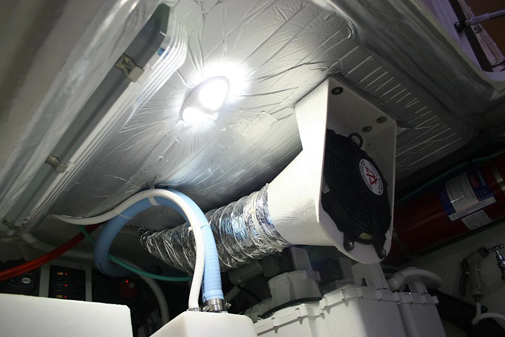 Hella DuraLED 12 lampe m/bryter