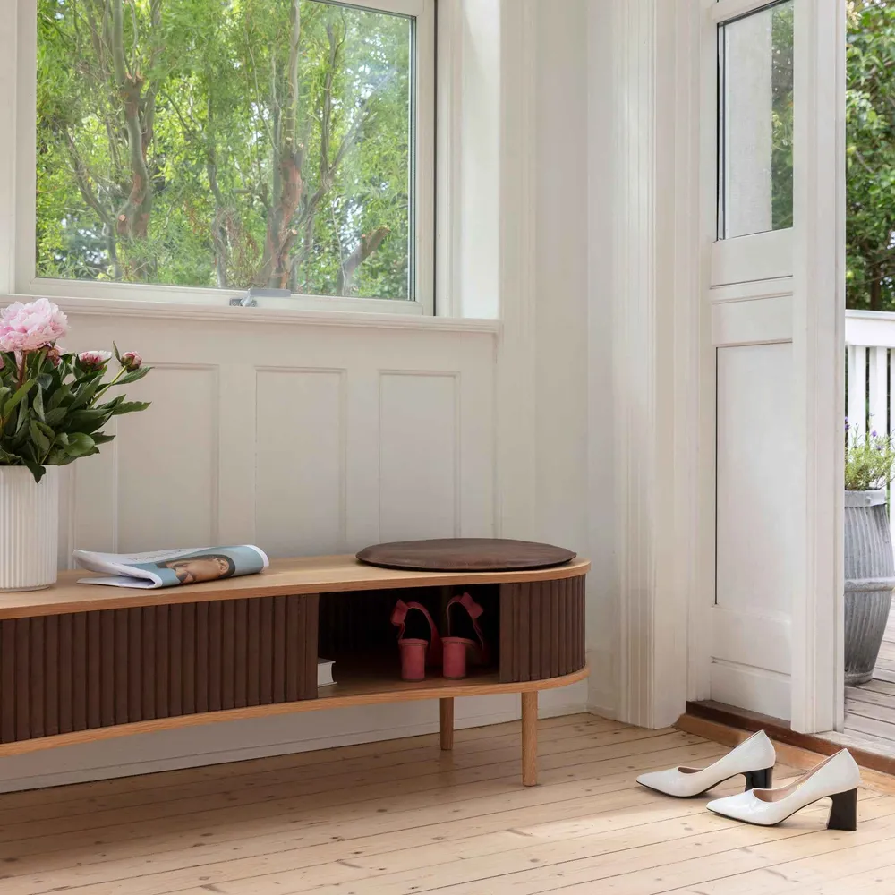 Audacious Seat Cushion tv bench | reservedel Jonas Søndergaard