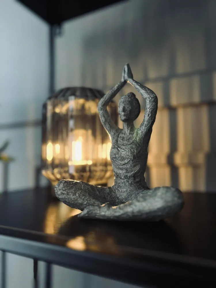 Yoga kvinne - Grå
