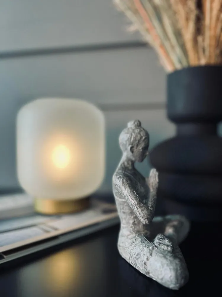 Yoga kvinne - ZEN