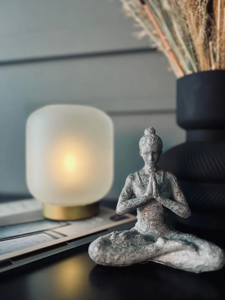 Yoga kvinne - ZEN