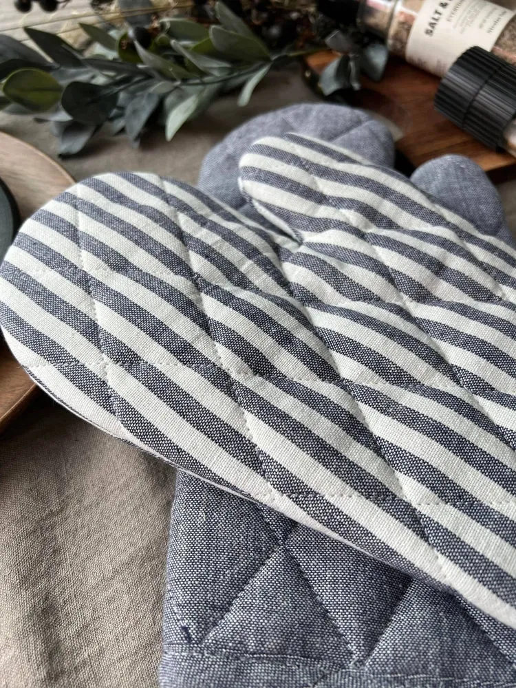 Grillvott - Quilt blåstripet