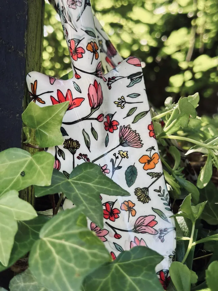 Hageredskaper – Flora white