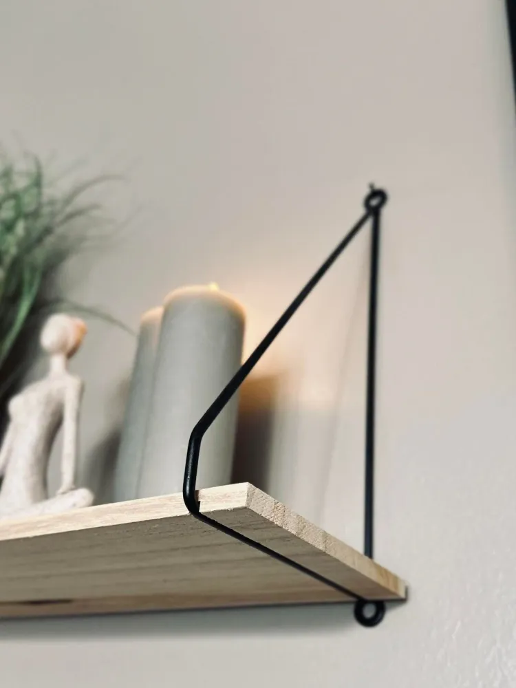 Hylle String