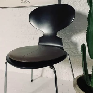 Hynde i lær – Mørk camel Ø 38 cm