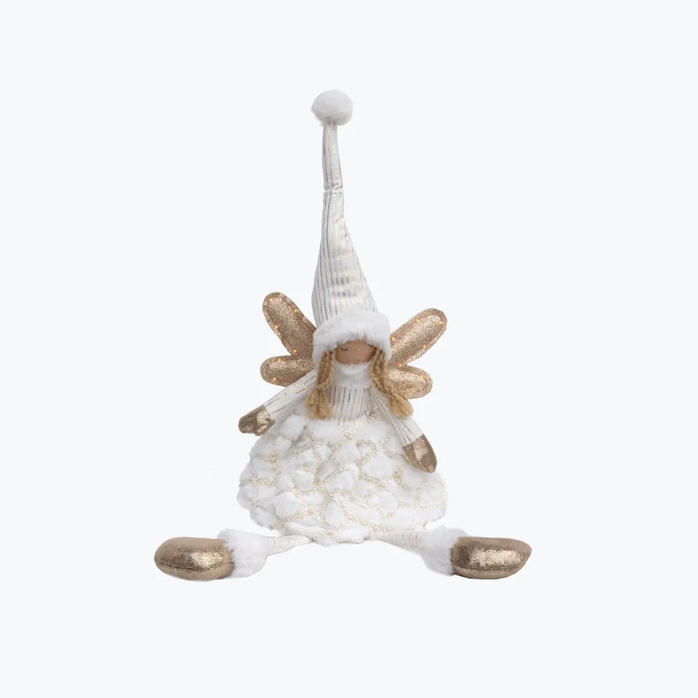 White Angel sittende