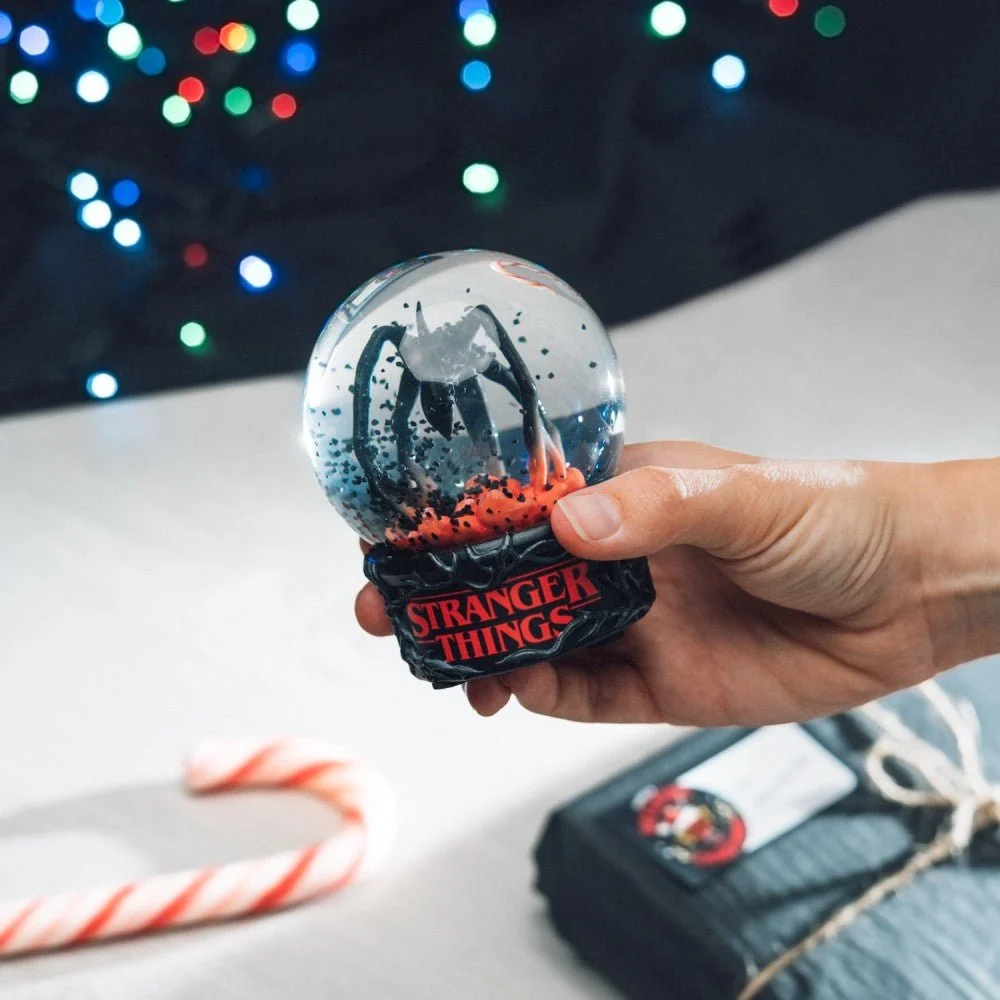 Stranger Things Snøglobe