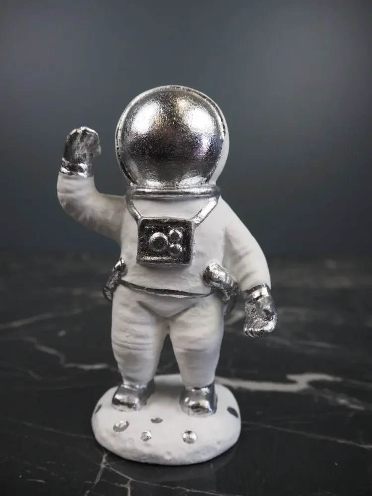 Astronaut Salutterer Hvit