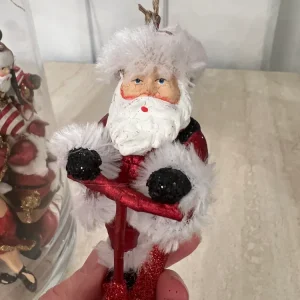 Suser av gårde, Juletrepynt