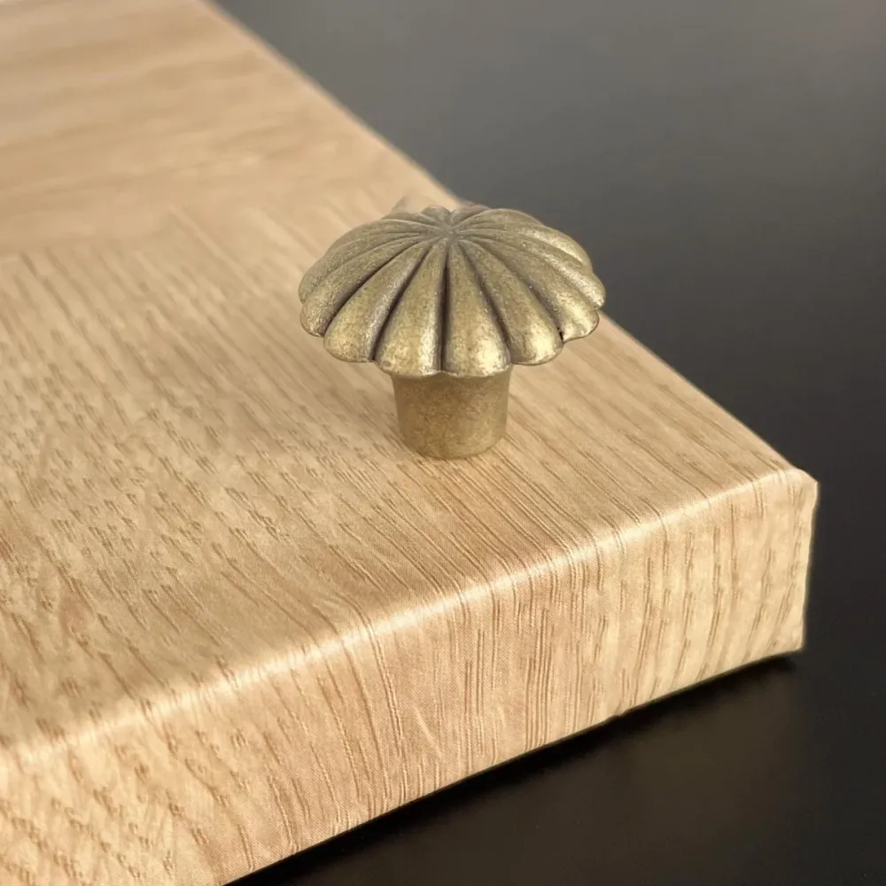 Knott antikk messing, 25 mm