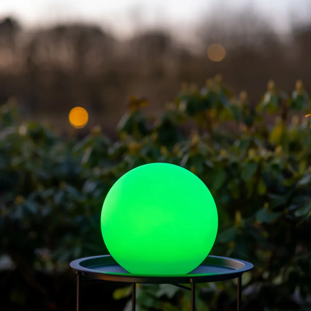 Noa LED kule farget/hvit Ø 30 cm
