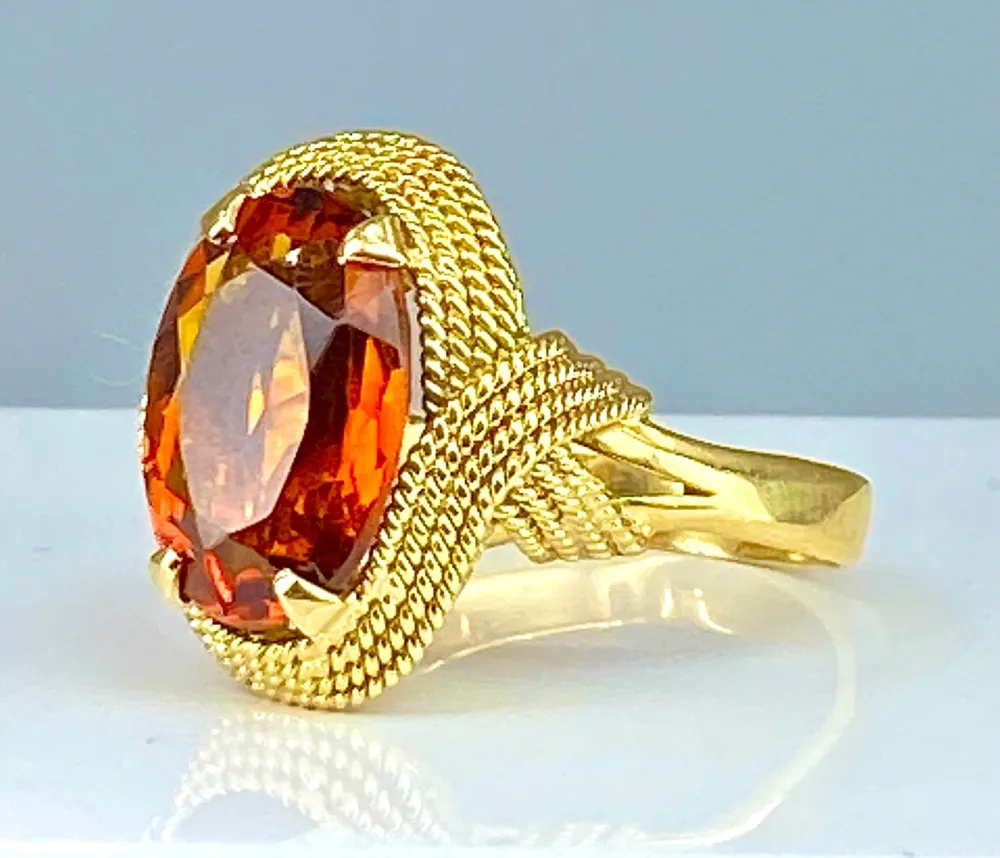 18k gult gull og citrin ring