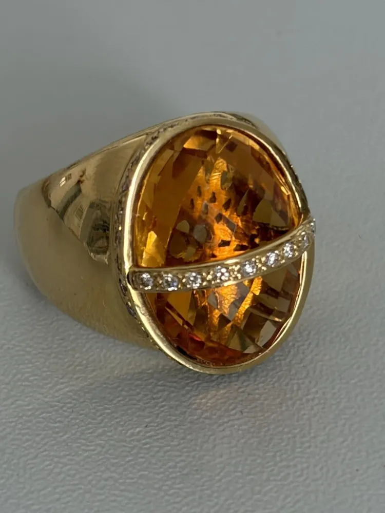 Ring Seglring - Citrin og diamanter i 18k gult gull
