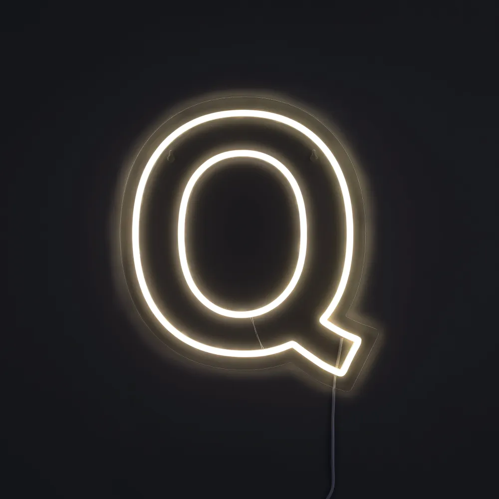 Bokstav Q Neon Vegglampe
