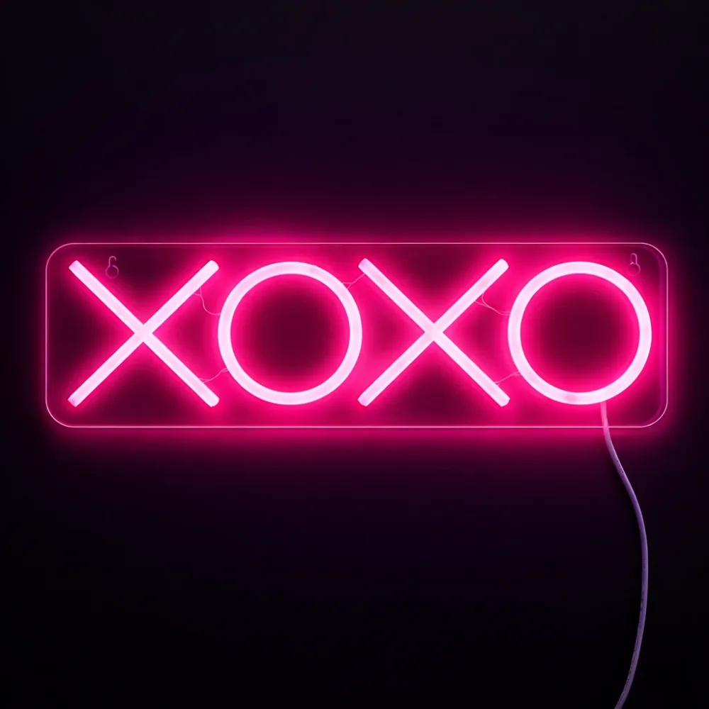 XOXO Neon Vegglampe