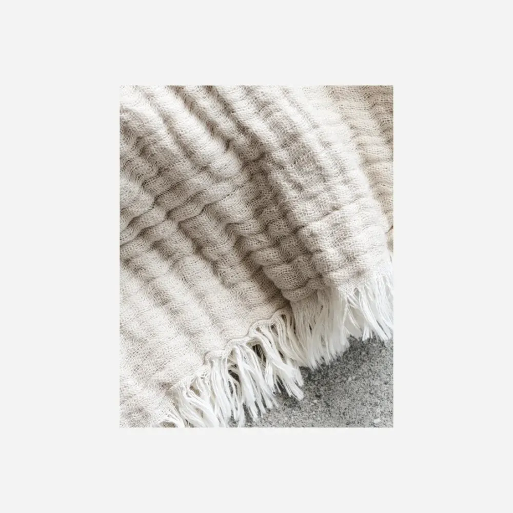 THROW ALICE BEIGE