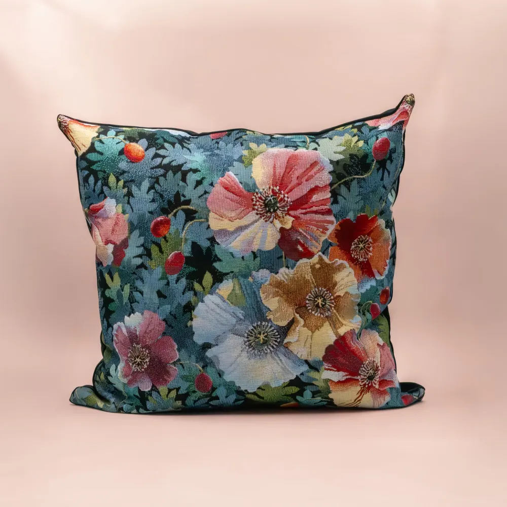 Putetrekk gobelin sort med multifargede blomster
