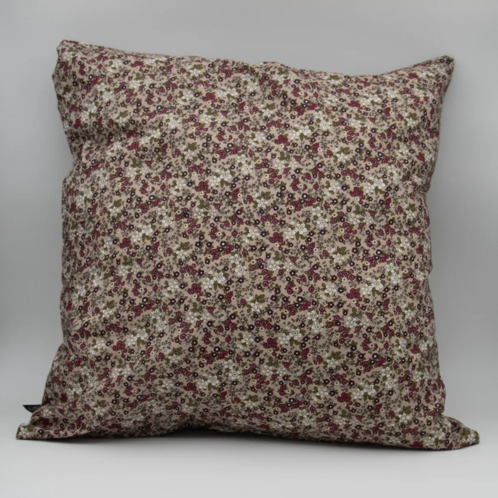 Putetrekk 50 x 50 lys lyng med blomster