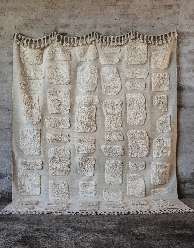 no.05 220x280