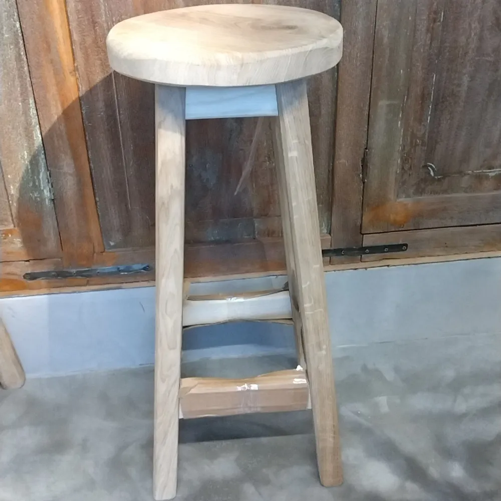 Barstol i eik H 75 cm