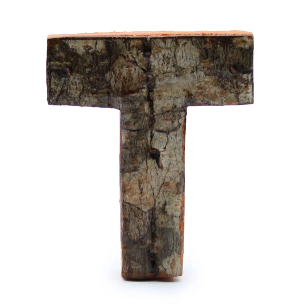 Trebokstav T Rustikk Bark, 7 cm