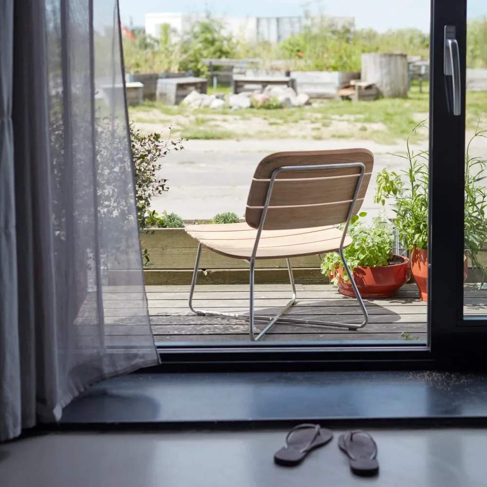 Lilium Lounge Stol Teak