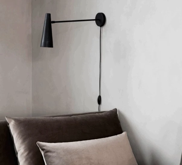 Vegglampe Precise - Long - Matt svart
