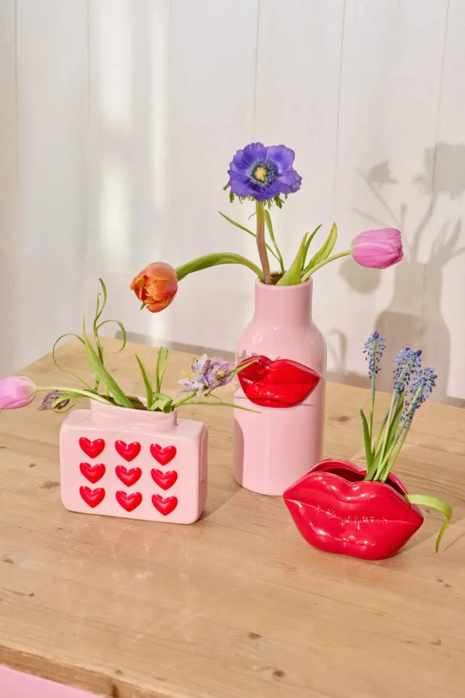 Kissy Kissy vase
